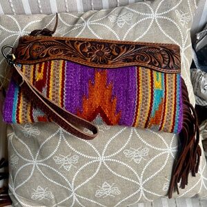 AMERICAN DARLING HAND TOOLED SADDLE BLANKET FRINGE WRISTLET